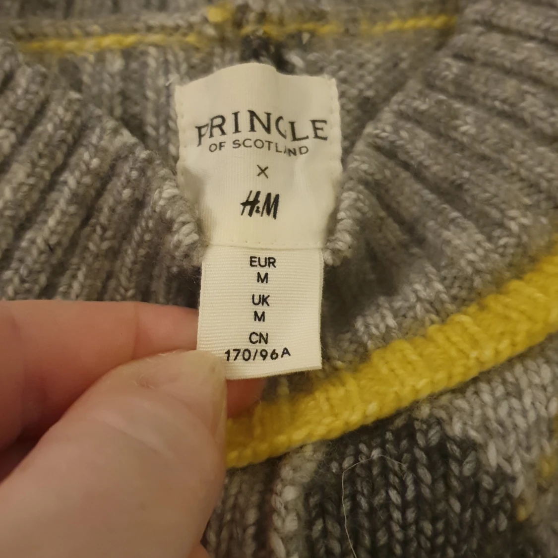 Stickad tröja  - 90