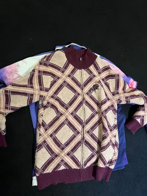 Palace double kross knit - Eftertraktad, nyskick!