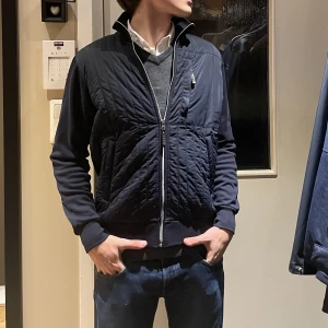 Cardigan  - Hej, säljer min cardigan från Signal. Sparsamt använt och i mycket bra skick! Fits: 170-180cm 