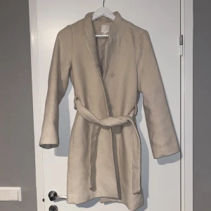 Beige ull kappa - fin jätte mysig kappa