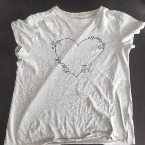 T-shirt  - T-shirt, storlek S , från Primark , bra skick 