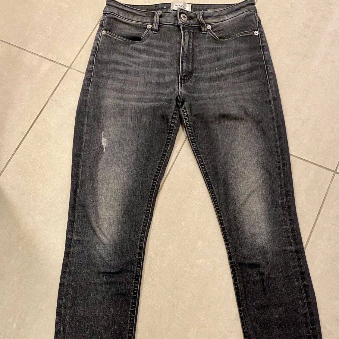 Gråa Dondup Jeans