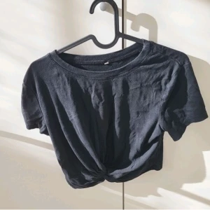 Magtröja - Knappt använd magtröja 