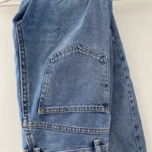 Basic jeans som går till allt💕