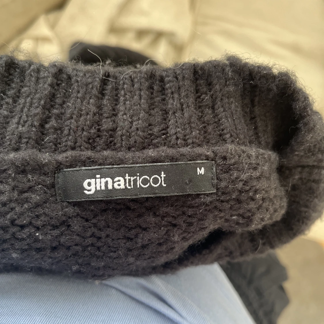 Stickad tröja  - 91