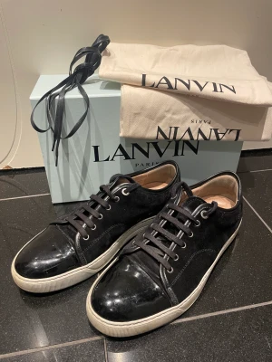 Lanvins  - Ett par riktigt sjyssta Lanvins i skick 8/10, kvitto och allt finns. Vid mer bilder hör av er. 