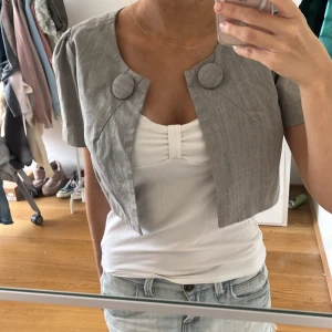 Bolero - Superfin vintage bolero 💓 Står storlek XS men hade definitivt passat S också 