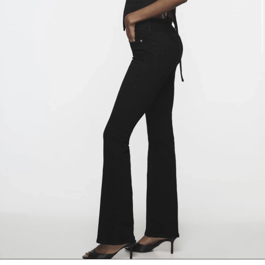 Mörkblå bootcut jeans - 90