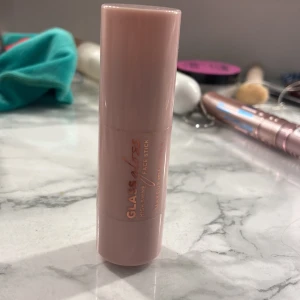 Face stick - High shine face stick