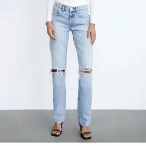 Jeans från zara i stl 36 säljer pågrund av att dem är för stora💗