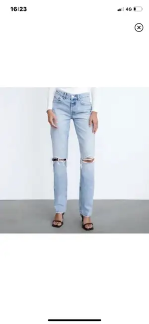 Jeans från zara i stl 36 säljer pågrund av att dem är för stora💗