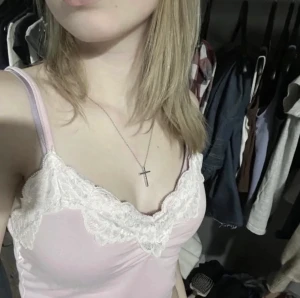 Y2k topp - Säljer den här fina y2k toppen💕