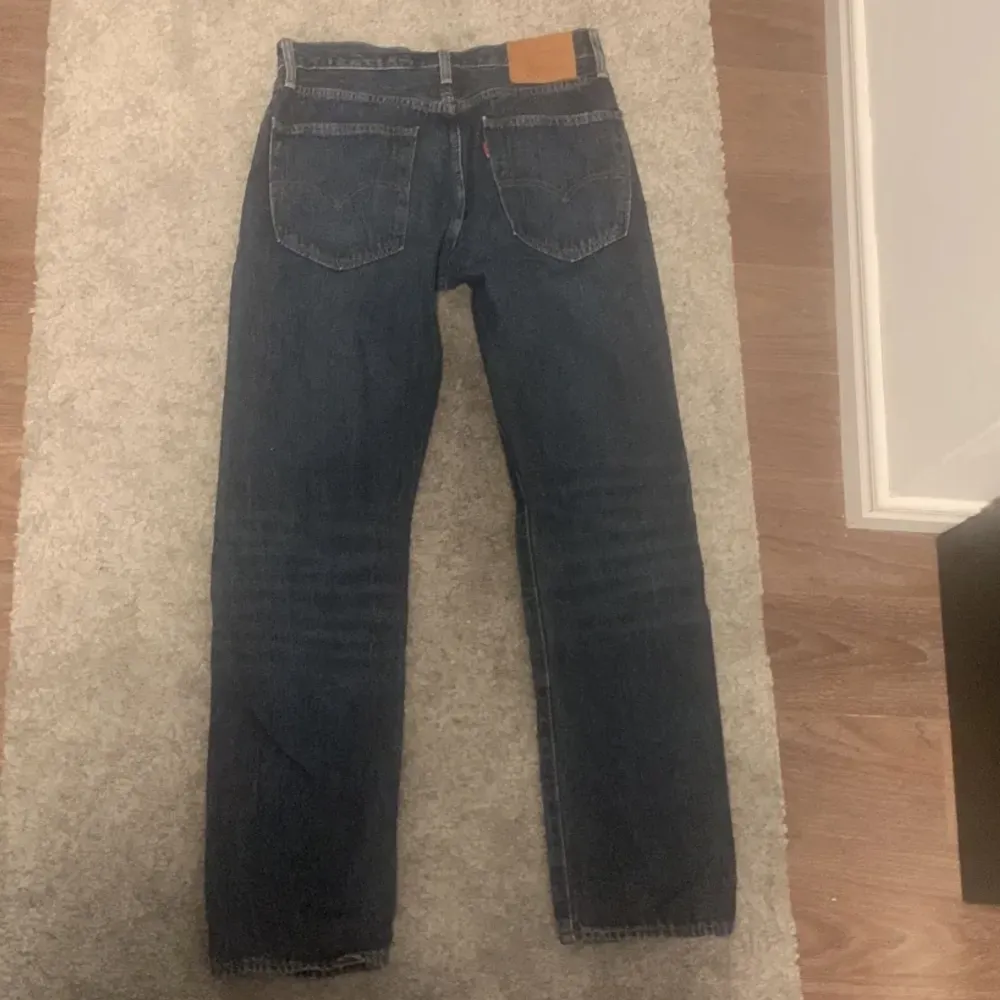 Använts typ två gånger Nypris:1,200kr. Jeans & Byxor.