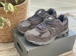 New balance 2002r - Knappt använda  Size 42  Box medföljer