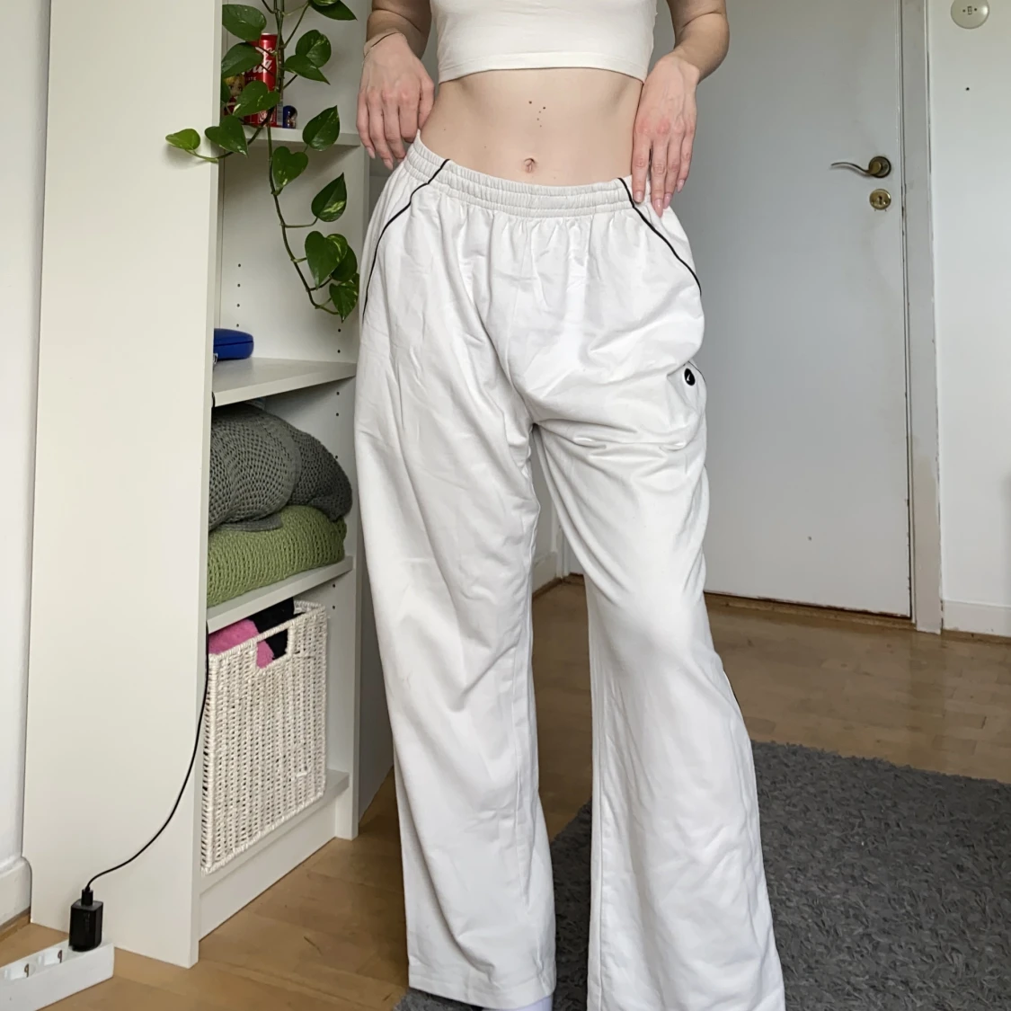 Vita mjukisbyxor