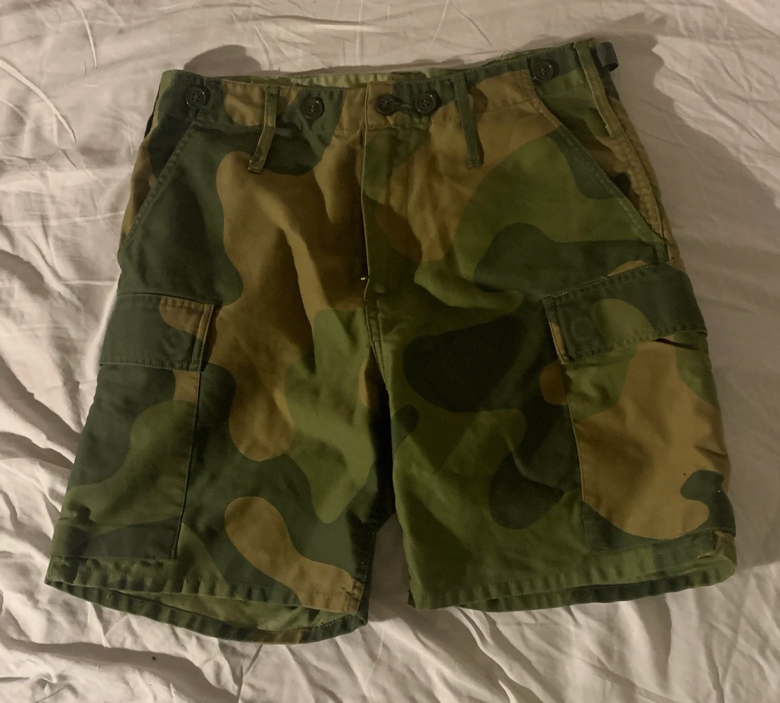 Camo shorts - 90