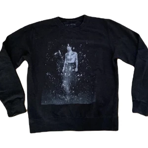 Harry Styles Tröja - Harry Styles officiell merch sweater! Storlek S  i utmärkt skick 💕
