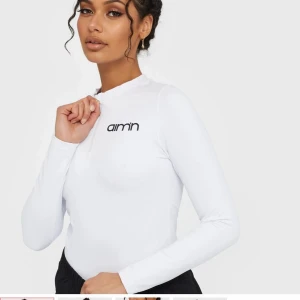 Aimn träningströja S - Bra skick, storlek M men liten i storlek så en S. Långärmad vit träningströja från aimn. Köpt för 499 