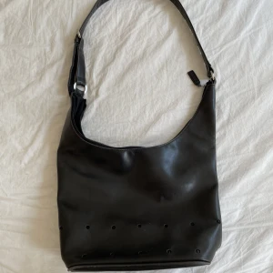 Axelremsväska  - Felfri axelremsväska