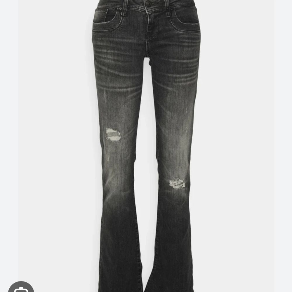 Jätte coola ltb jeans i modellen valerie! 💛. Jeans & Byxor.