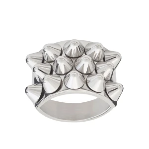 Edblad Ring  - Edblad ring i storlek S  köptes förra året, säljes då jag råkat köpa 2 200 plus frakt 