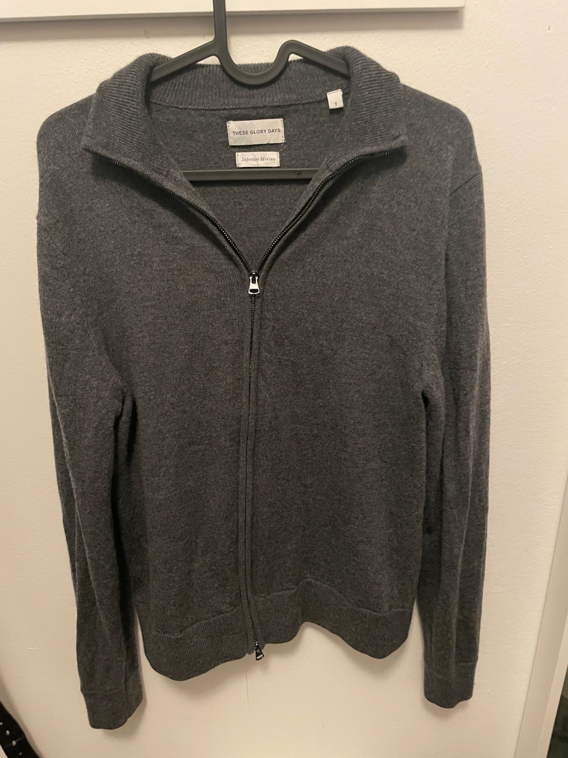 These glory days full zip merino tröja