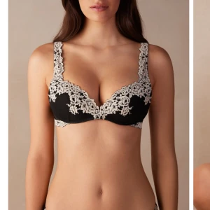 Intmissmi bh  - Hej, jag säljer en helt ny svart intmissmi bh. Bh:n är i storlek 70B. Prislappen är kvar!! Den passade inte när jag fick hem den och det är svårt att skicka tillbaka därför säljer jag den.