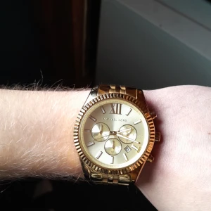 Klocka - Säljer min fina michael kors klocka som är mycket fin