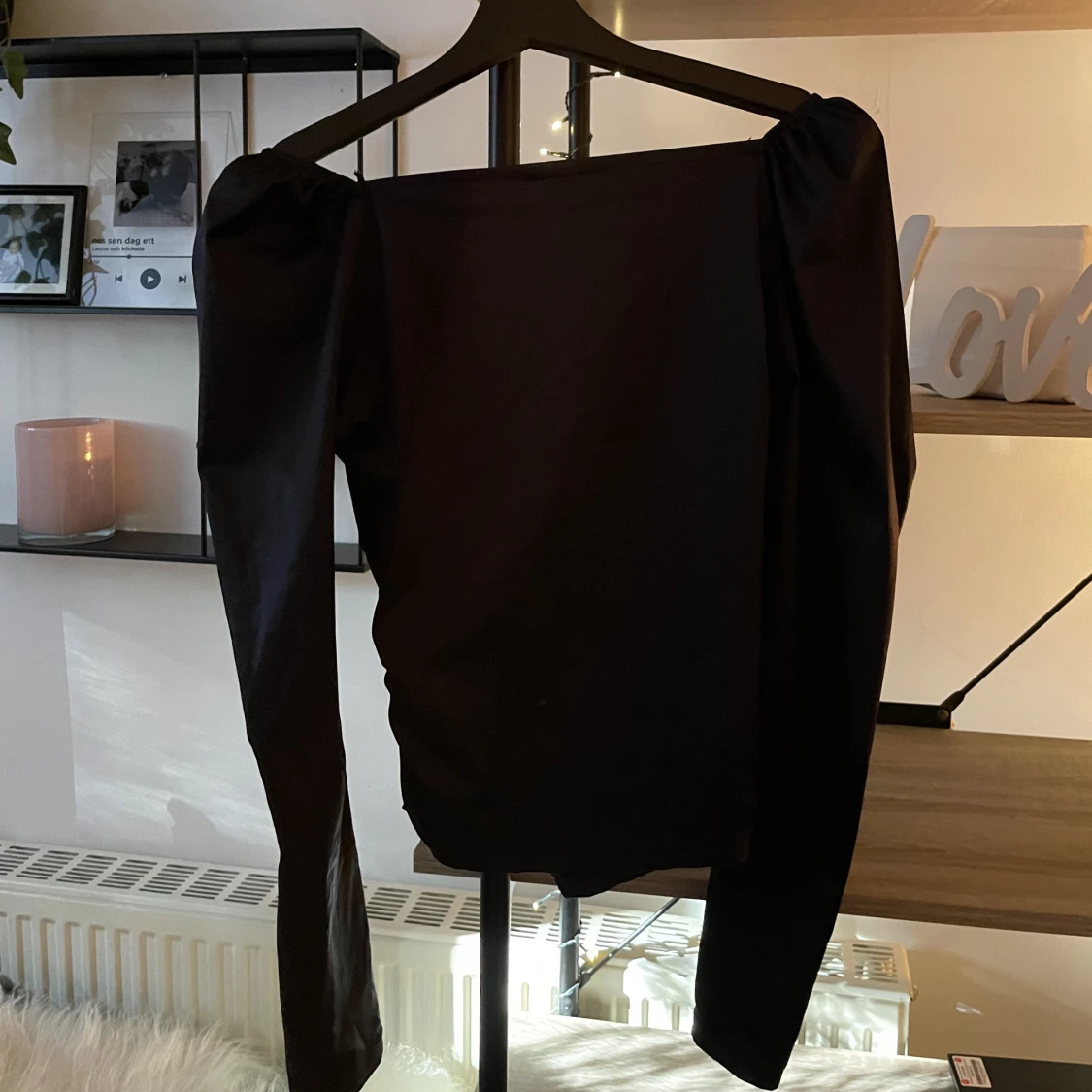 Svart fin silkeströja - 90