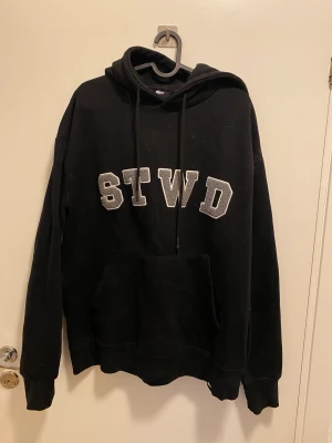 Hoodie - Assnygg hoodie i superbra skick!  