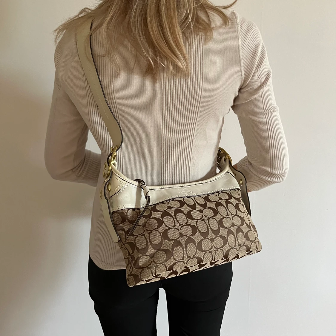 Coach Shoulder Bag - 90