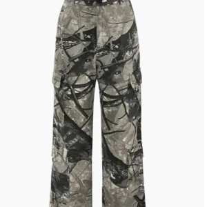 Snygga helt oanvända CargoPants - Snygga helt oanvända CargoPants, köpta nyligen