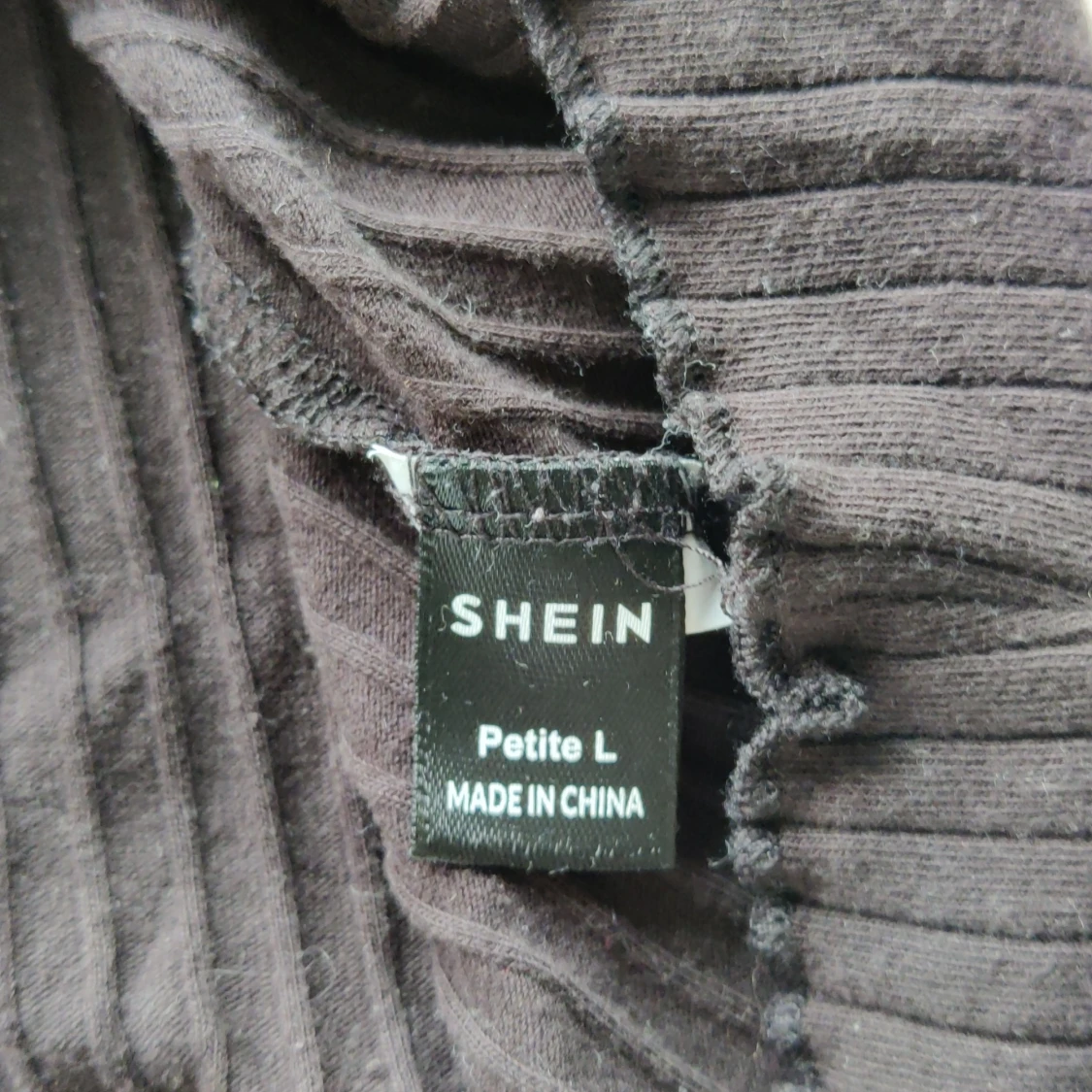 SheIn cropped tee  - 90