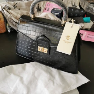 Ny väska med dustbag - Ny med lapp