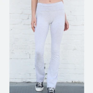 Priscilla pants - Helt nya priscilla pants från Brandy melville med lapp kvar, finns fler färger i min profil! OBS åker bort på lördag, kan posta det som blir sålt senast på fredag.