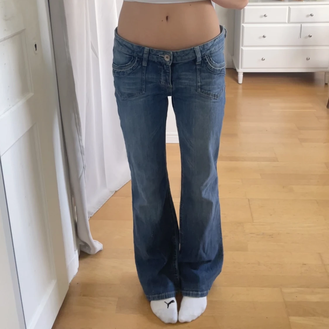 lågmidjade jeans