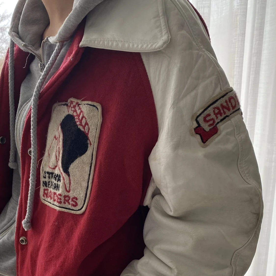 Collegejacka i skinn   - 90