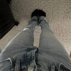 Snygga straight jeans från zara, bra skick