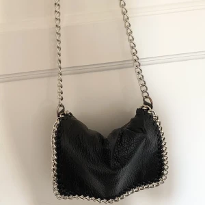 Väska  - Snygg väska som passar till allt!!! 💓💓