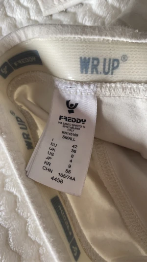 Freddy wrup - Hela och fina Freddy byxor som knappt år använda, färgen passar mig inte. Så därför får de hitta ett nytt hem! 