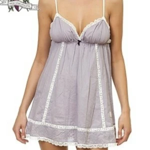 Odd Molly linne  - Säljer mitt ljuslila oddmolly linne då det inte kommit till användning.