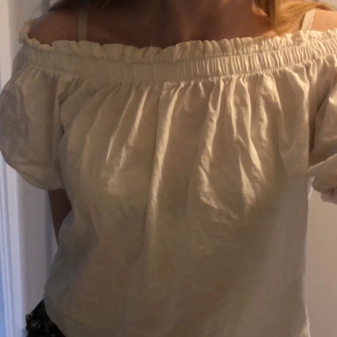 off-shoulder blus 🩵 