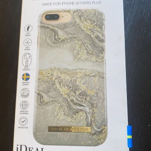 Mobilskal 100kr - Mobilskalet ser helt oanvänd ut.  Använd ca 3 gånger. Inget märke på Mobilskalet.  Frakt ingår inte.  SKRIV OM NI ÄR INTRESSERADE !! ❤️