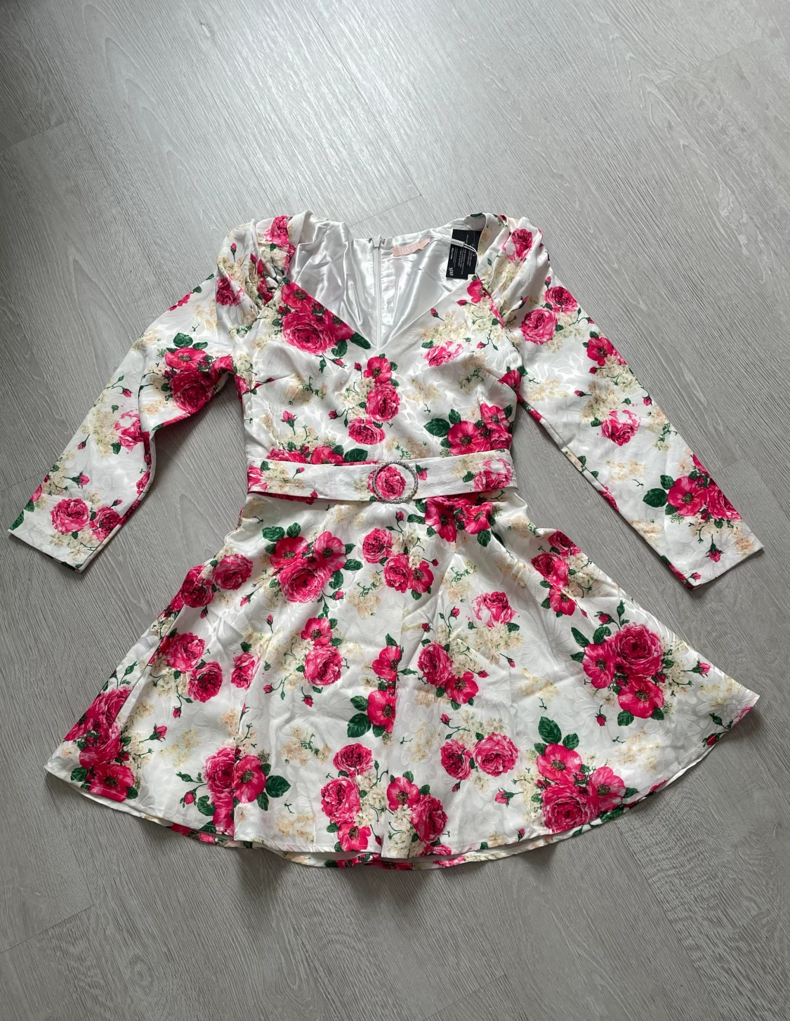 Blommig finklänning 