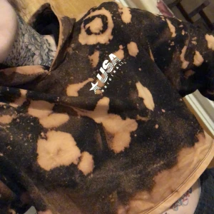 Egen batik, Crop hoodie - Kort hoodie  