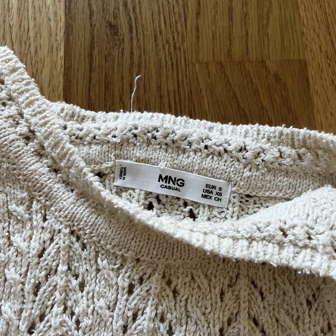 Oanvänt stickat linne från mango  - 91