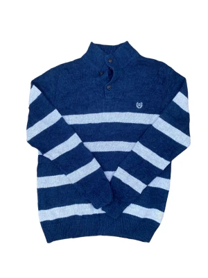 Randig sommartröja - Blåvit randig sweatshirt i bra skick! Modell är 186 och bär vanligtvis M-L. :)