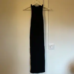 Svart Zara klänning, använd 2 gånger 