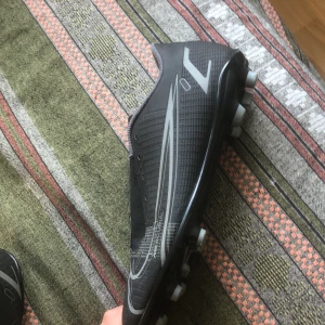 Fotboll skor - Helt nya använd dom 3 gånger