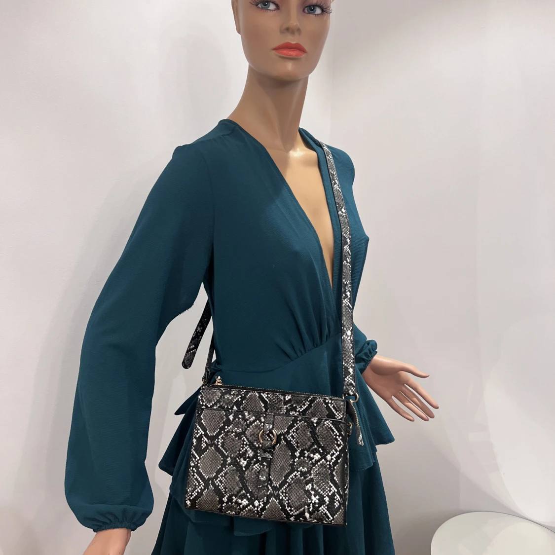 Axelremsväska  - 91